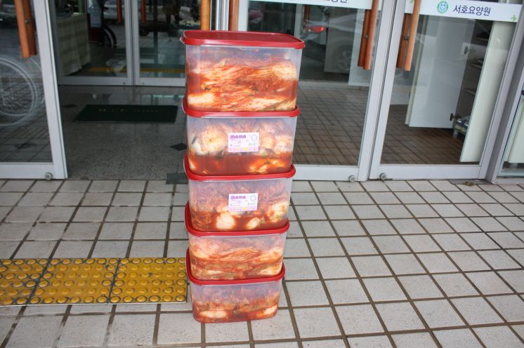 대륜동부녀회김치후원