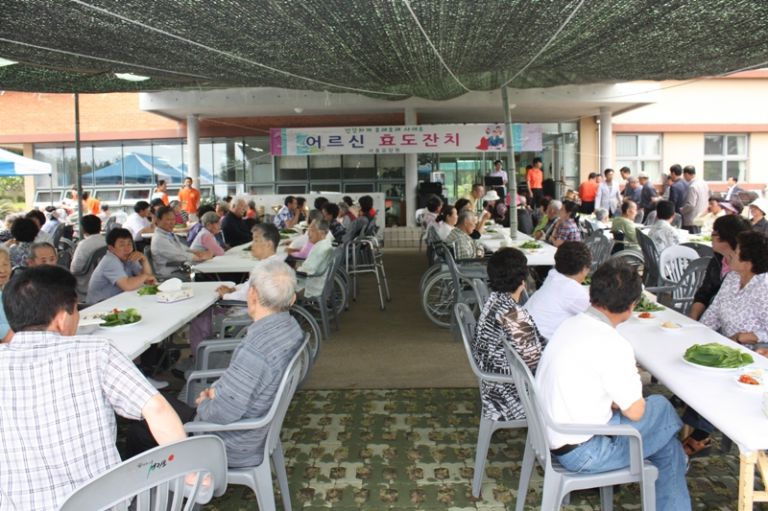 보호자 간담회 및 어르신 효도잔치(2011.6.18)