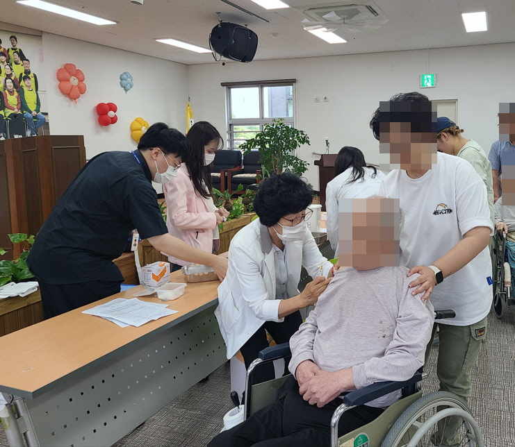 2025년  독감예방접종 및 코로나 예방접종